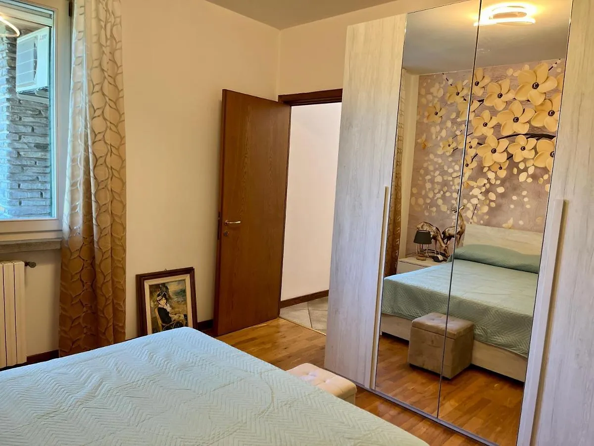 Lukas Home Con Il Cuore Appartamento 3 Camere Al Piano Terra E Appartamento 1 Camera In Taverna Merone Italy