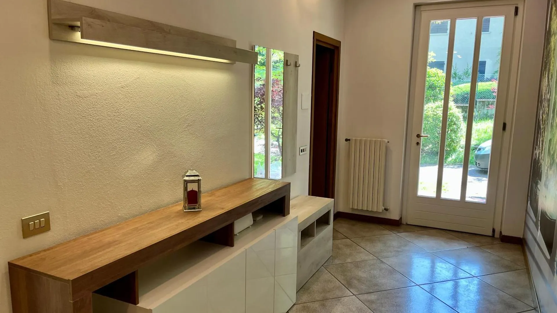 Lukas Home Con Il Cuore Appartamento 3 Camere Al Piano Terra E Appartamento 1 Camera In Taverna Merone Apartment