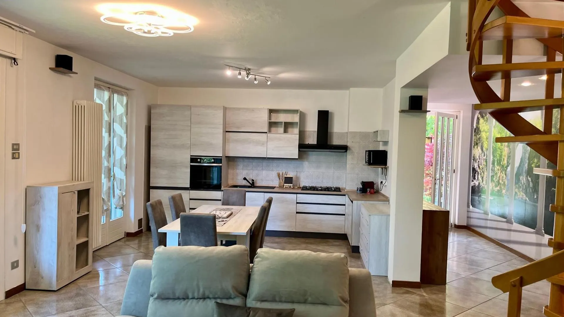 Lukas Home Con Il Cuore Appartamento 3 Camere Al Piano Terra E Appartamento 1 Camera In Taverna Merone Apartament